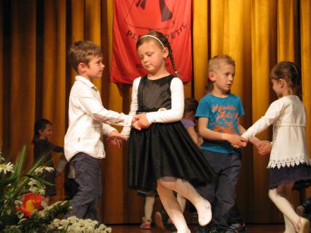 Prireditev Folklorne skupine KUD Razkrižje “Druži naju ples in petje”, 21.5.2016 15